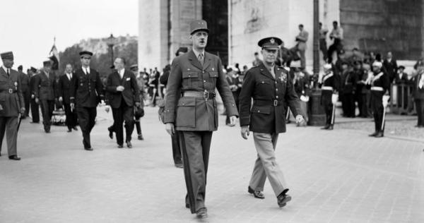De Gaulle 8 mai